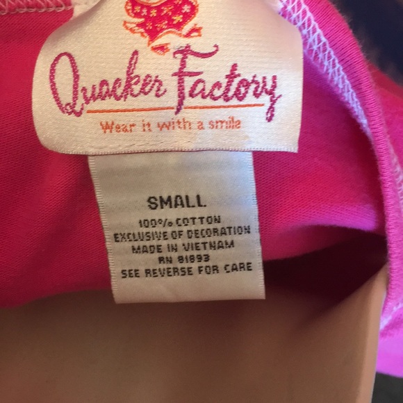 Quaker Factory Beaded Toucan pink Short Set SMALL Top Med Short - Picture 5 of 5